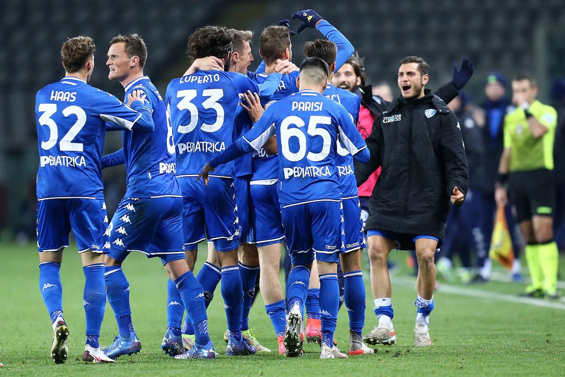 这位备受瞩 这位备受瞩